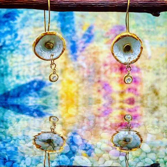 Matana handmade delicate earrings with Zirconia - Picture 3 of 7